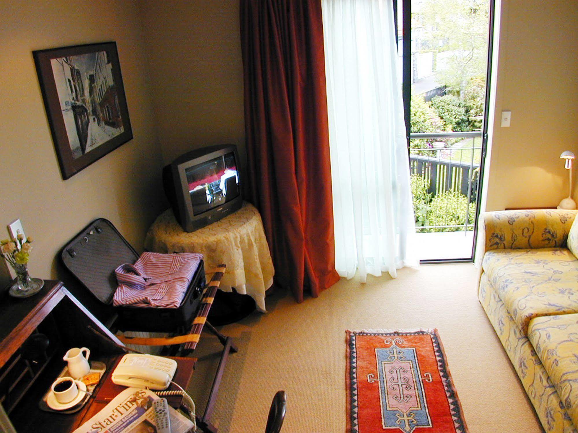 Ascot Parnell